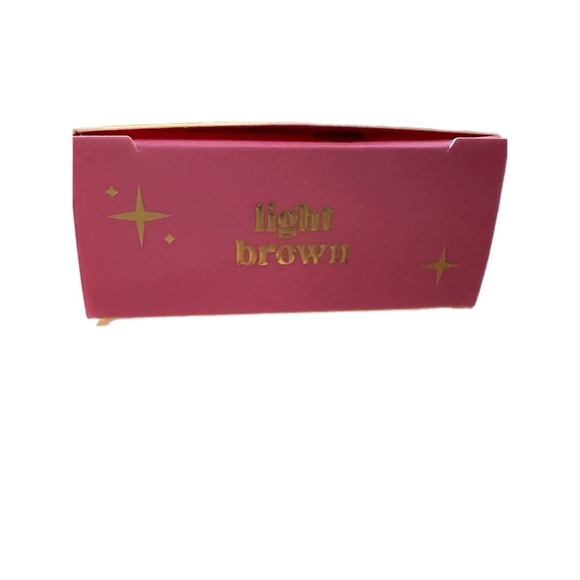 Benefit Cosmetics All Brow’t That Cheddar – 3-Piece Brow Set (Light Brown) - Picture 2 of 5